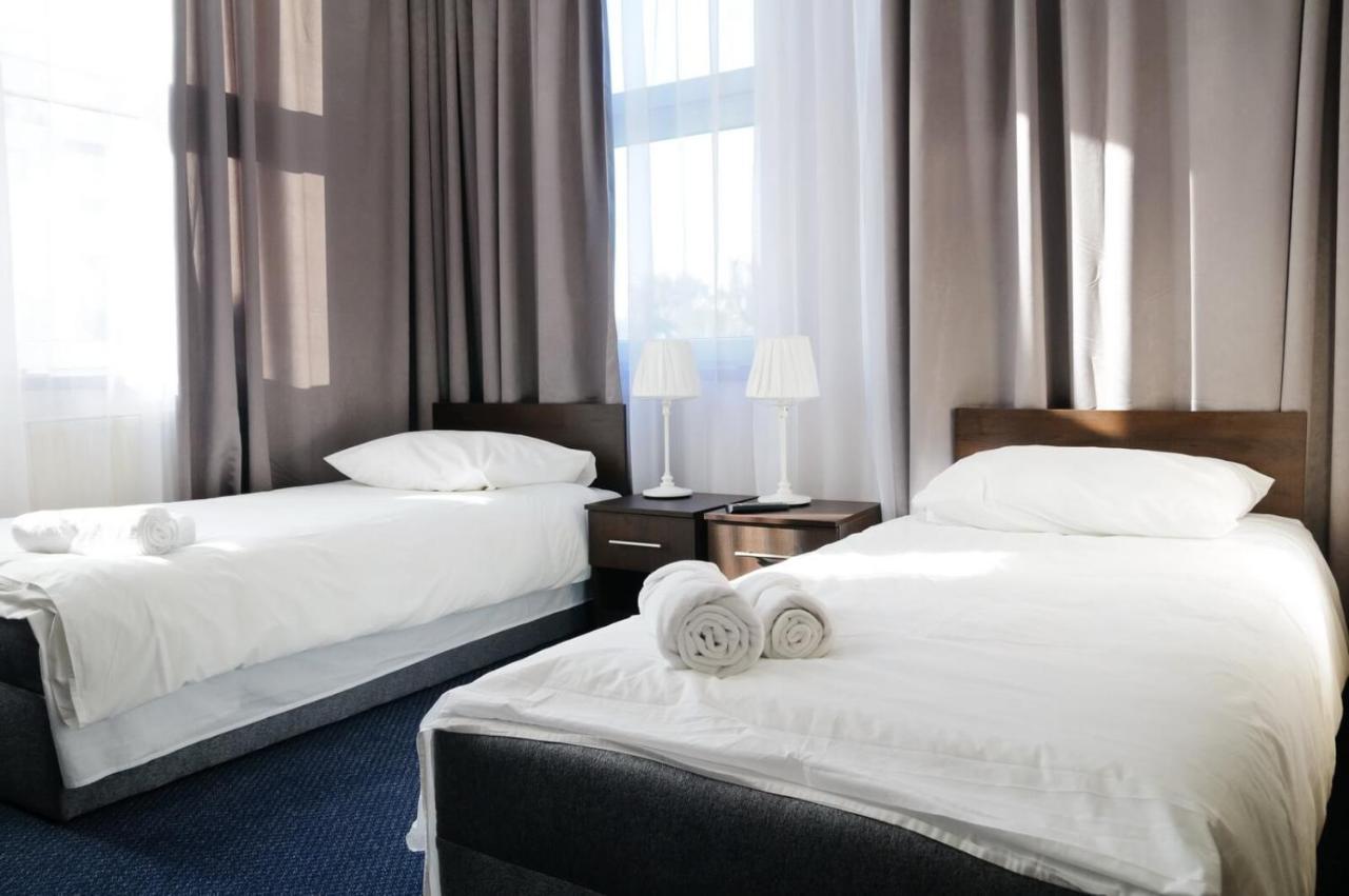 Holiday park Baza Hotelowa Bobrowiecka 9 3*